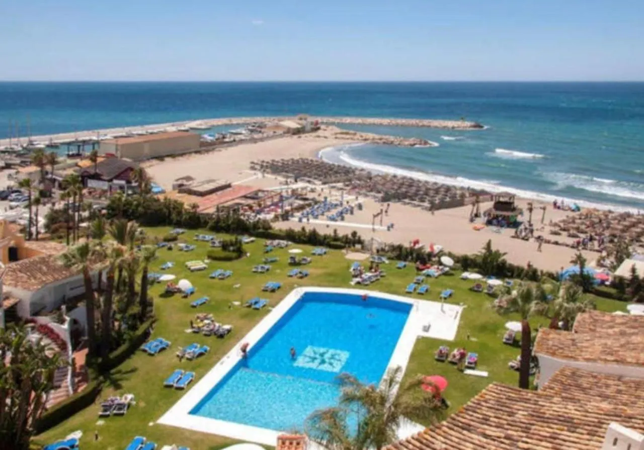 Fascinante Hogar En Cabo Pino En Marbella Apartment