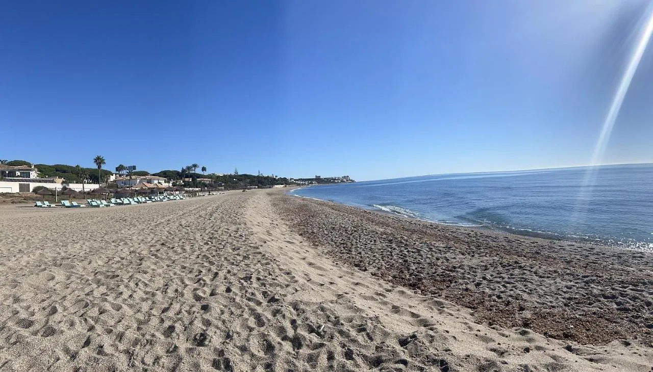 Fascinante Hogar En Cabo Pino En Marbella Apartment