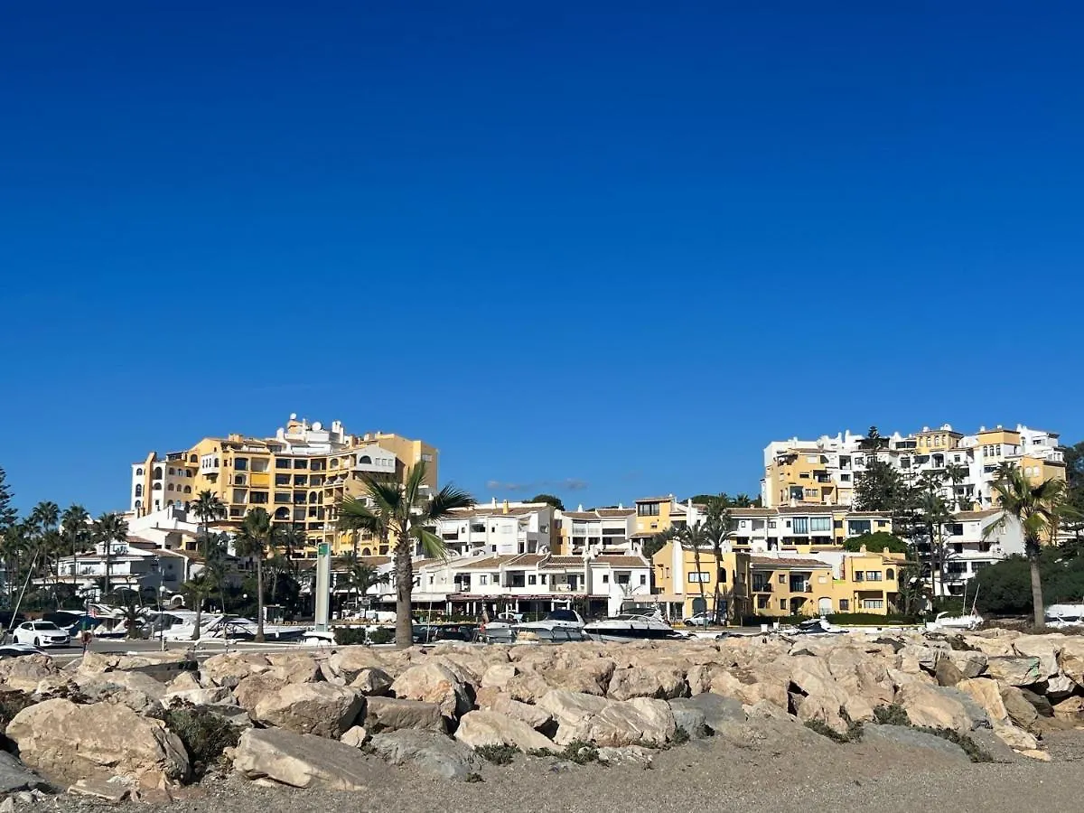 Fascinante Hogar En Cabo Pino En Marbella Apartment