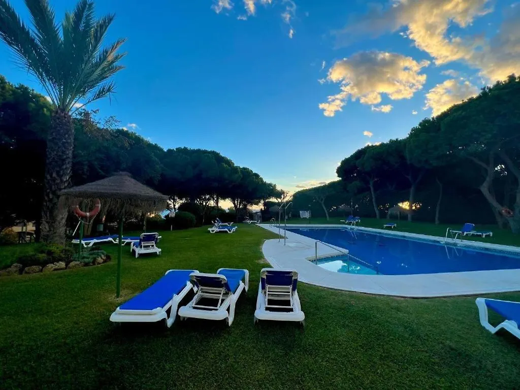 Fascinante Hogar En Cabo Pino En Marbella Apartment
